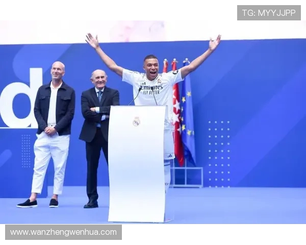 姆巴佩加盟皇马前告知巴黎球迷团体主席其决定引发热议